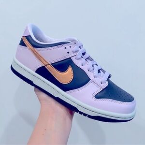 Nike Women's Sneakers in Lavender and Tan